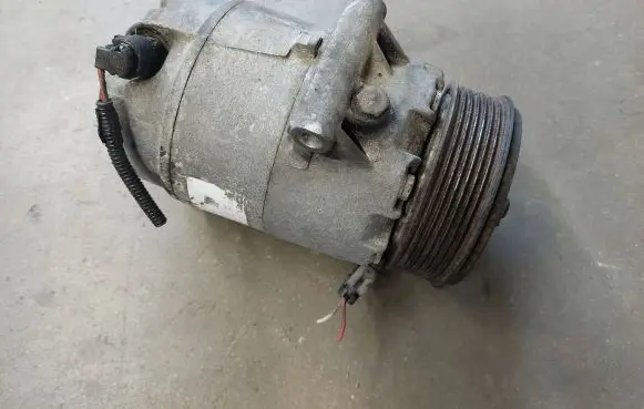 Renault Espace IV Air conditioning (A/C) compressor (pump)