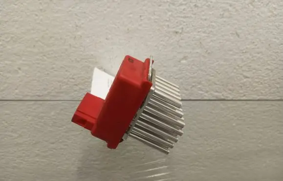 Audi TT Mk1 Heater blower motor/fan resistor 1J0907521 657364M 5DS00646701