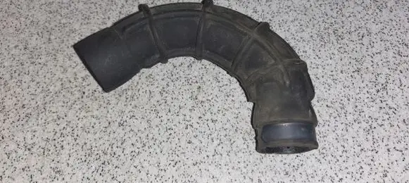 BMW 5 E34 Air intake duct part 1738185