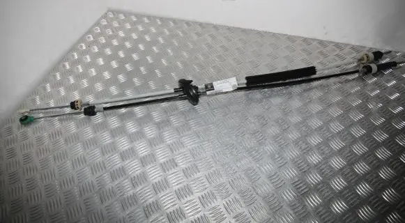 Gear shift cable linkage