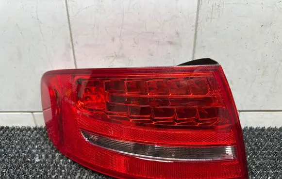 Audi A4 S4 B8 8K Rear/tail lights 8K9945095B