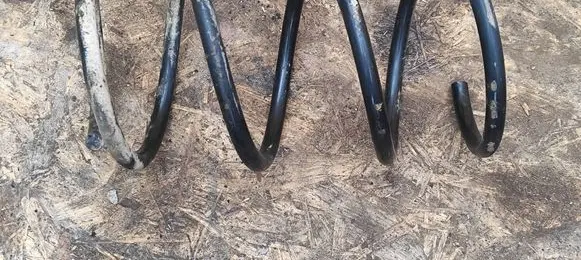 Toyota Avensis T250 Front coil spring
