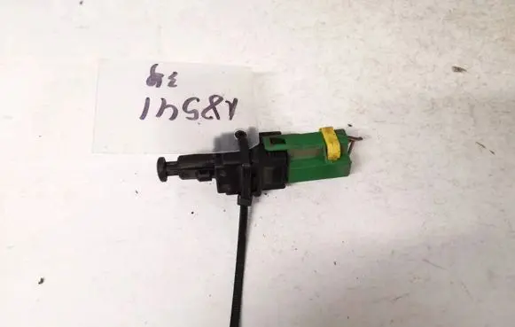 Saab 9-5 Brake pedal sensor switch 90243815 90244648