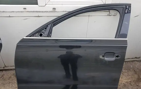 Audi A8 S8 D4 4H Front door 