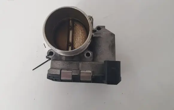 Audi A4 S4 B7 8E 8H Throttle valve 06D153062M 028075009
