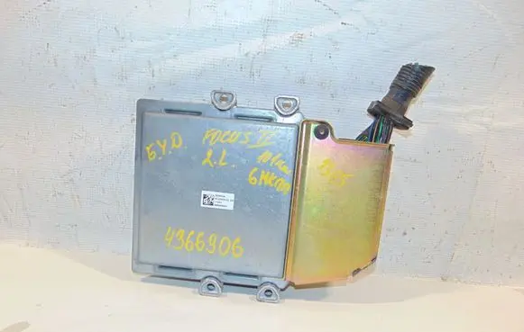 Ford Focus Engine control unit/module 1469716 3M5112A532CC 7U7112A650EA