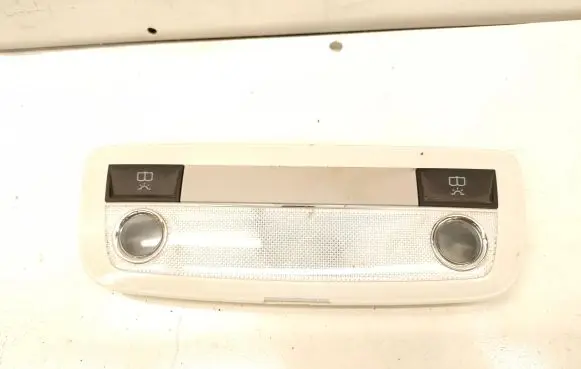 Mercedes-Benz C W205 Rear seat light 165087