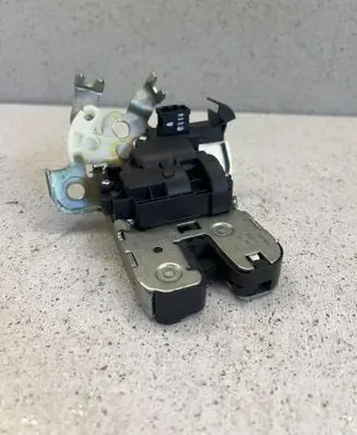 Audi A7 S7 4G Tailgate/trunk/boot lock/catch/latch 8K9827505A