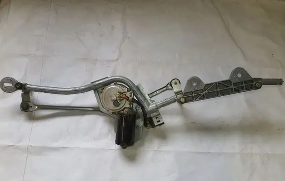 Mercedes-Benz SL R230 Front wiper linkage and motor 0390241442