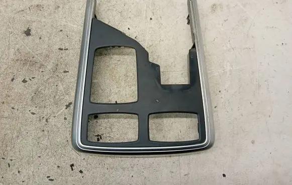 Mercedes-Benz GL X166 Other center console (tunnel) element 16930746