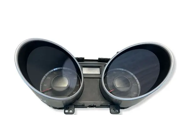 Hyundai ix35 Speedometer (instrument cluster) 940092Y280