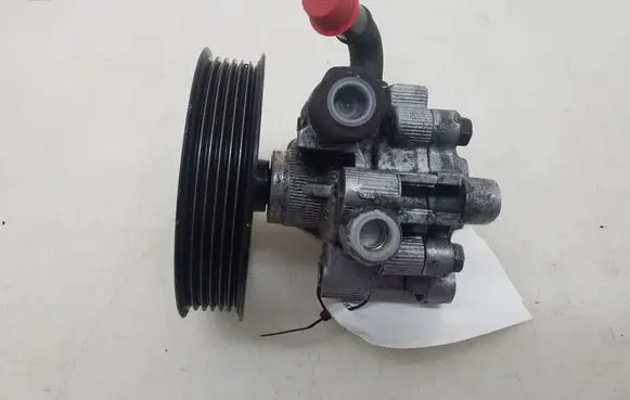 Toyota Corolla Verso E121 Power steering pump 4431013010