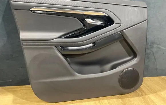 Land Rover Range Rover Evoque L551 Front door card panel trim