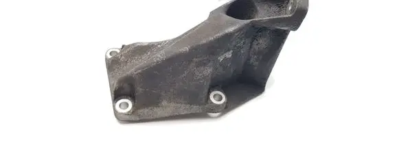 Volkswagen PASSAT B5.5 Engine mounting bracket 8D0199307P