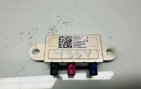 Opel Insignia B Aerial antenna amplifier 20960972 000140640
