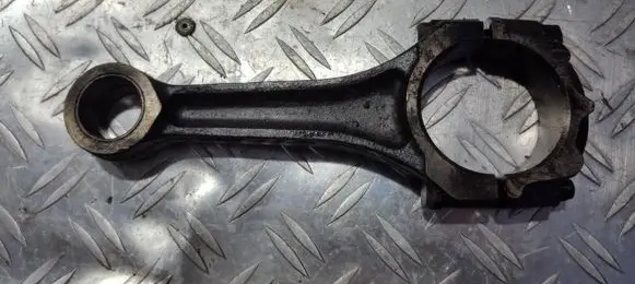 Mazda 626 Connecting rod/conrod rf6