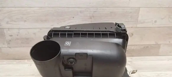 Toyota Auris 150 Air filter box