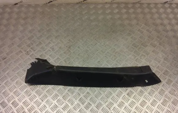 Land Rover Range Rover Sport L494 Rear light trim DK6244248AF