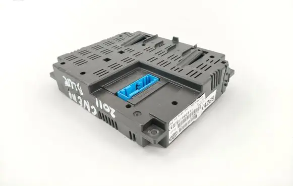 Fiat 500 Comfort/convenience module 51902811