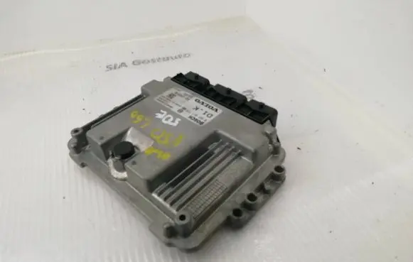Volvo V50 Engine control unit/module 130070