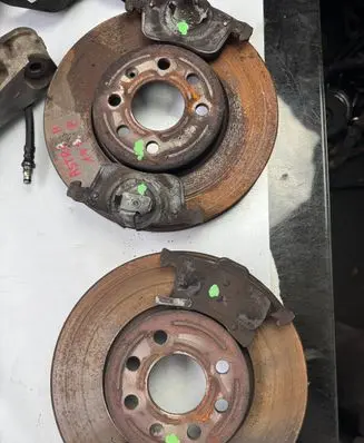 Opel Astra H Front brake disc 3223424