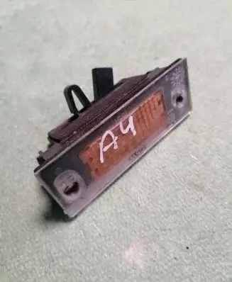 Audi A4 S4 B5 8D Number plate light 8D0943021D 1651R
