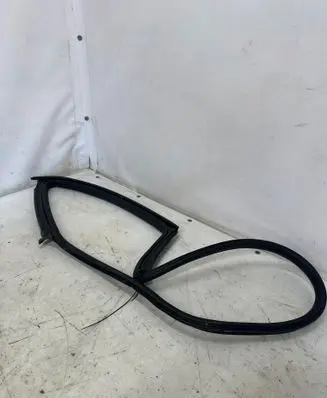 Maserati Ghibli Rubber seal rear door 