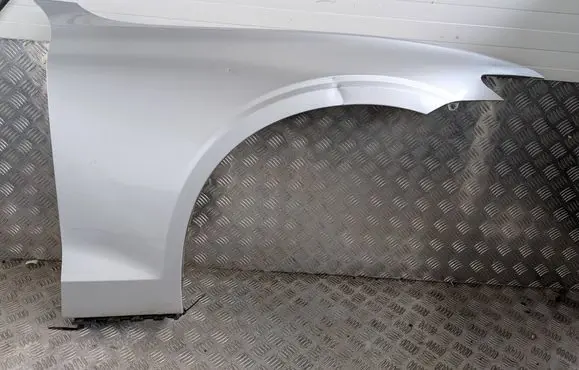 Volvo V60 Fender