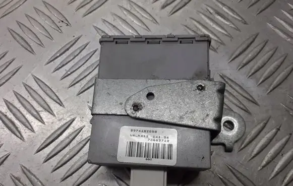 Toyota Corolla E120 E130 Sliding door control unit/module 8974102050