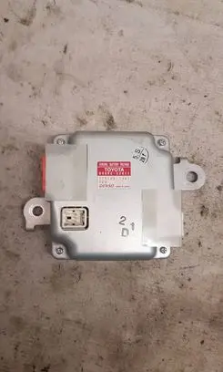 Toyota Yaris Battery control module 8989252011 1751007461