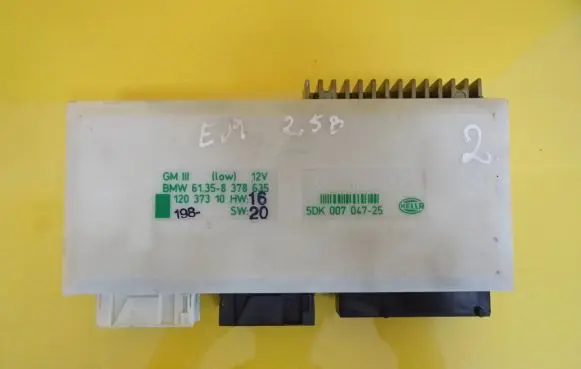 BMW 5 E39 Central body control module 8378635 5DK007047-25