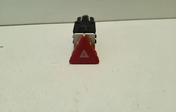 Volkswagen Eos Hazard light switch 1Q0953509