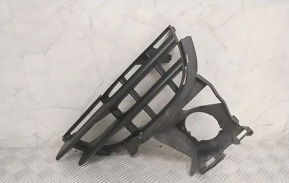 Front bumper lower grill