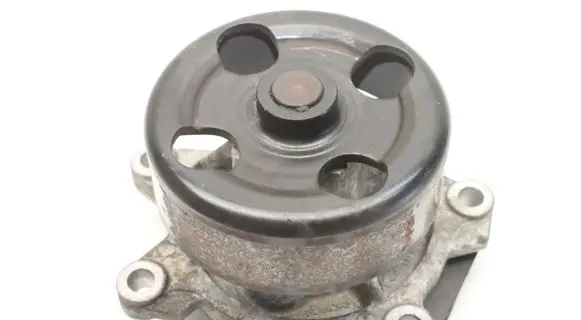Nissan Juke I F15 Water pump