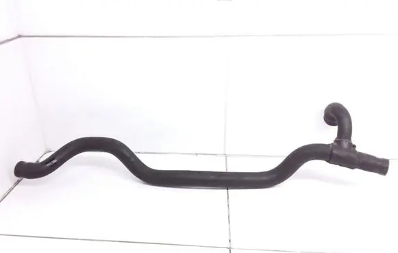 BMW 5 E34 Engine coolant pipe/hose 2243658F