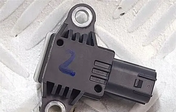 Mazda CX-5 Airbag deployment crash/impact sensor GMC857KC0A