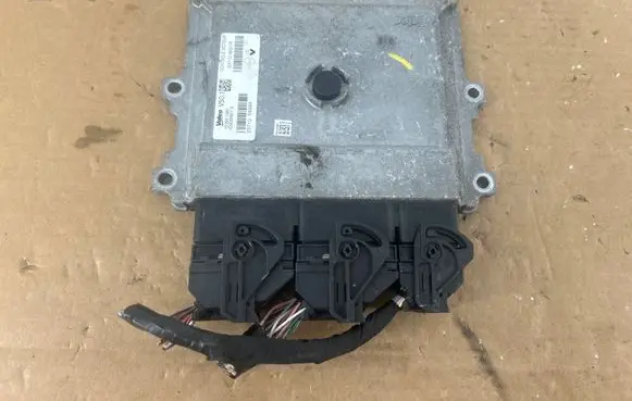 Renault Clio IV Engine control unit/module 237105499R 237109221R V29086931A