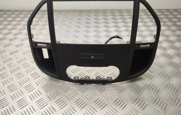Mercedes-Benz Vito Viano W447 Radio/GPS head unit trim A4476890547 A4476890647