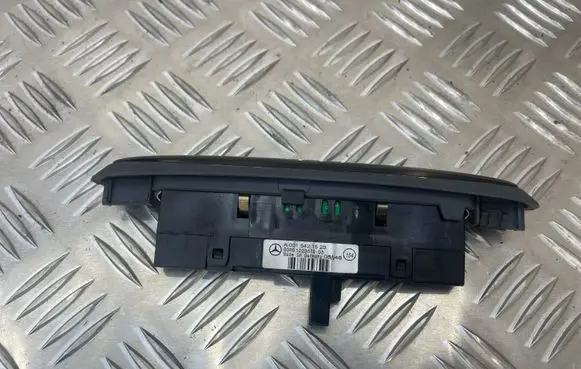 Mercedes-Benz E W211 Parking PDC sensor display screen A0015421523