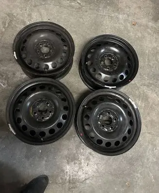 Mercedes-Benz Vito Viano W447 R17 steel rim A4474010201