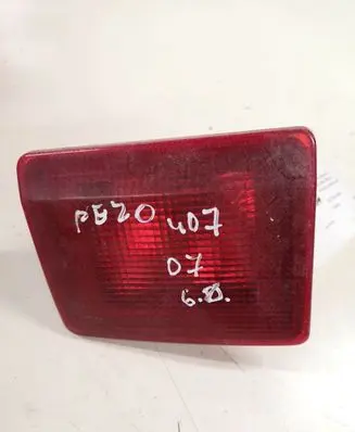 Peugeot 407 Tailgate rear/tail lights 25610204