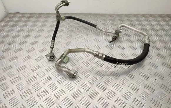 Air conditioning (A/C) pipe/hose