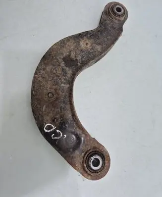 Rear control arm