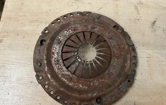 Opel Zafira A Pressure plate 