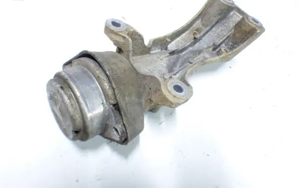 Audi A4 S4 B7 8E 8H Gearbox mounting bracket 8E0399114H