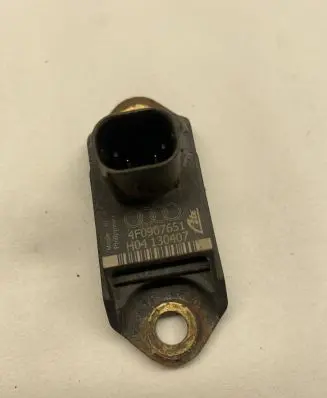 Audi A6 S6 C7 4G Airbag deployment crash/impact sensor 4F0907651