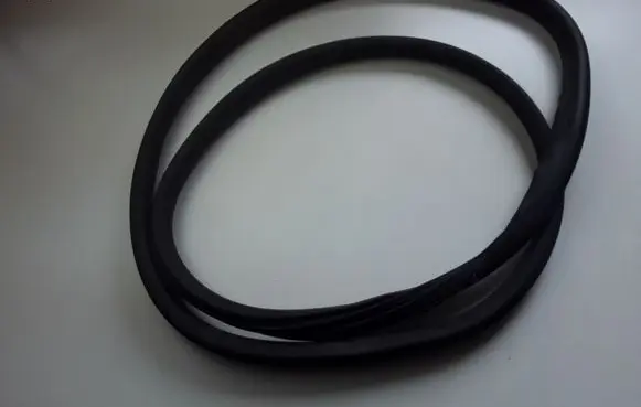 Rear door rubber seal (on body)