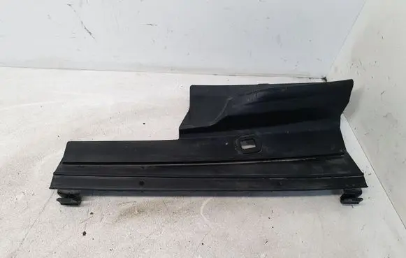 Toyota Yaris Wiper trim 557830D160