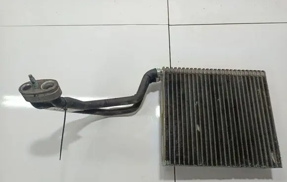 Audi A4 S4 B7 8E 8H A/C cooling radiator (condenser) 9839840