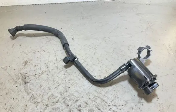 Breather/breather pipe/hose